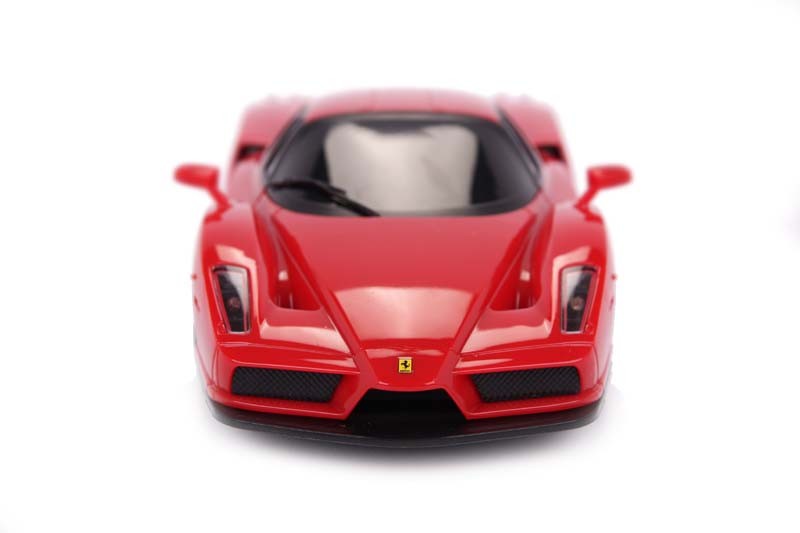 Auto Ferrari Enzo 8102