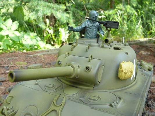 czołg sterowany Sherman