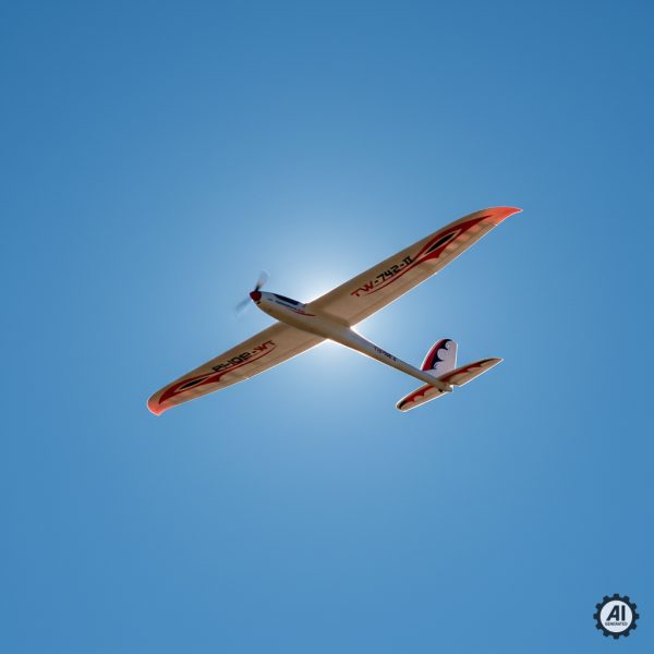 Samolot zdalnie sterowany-10